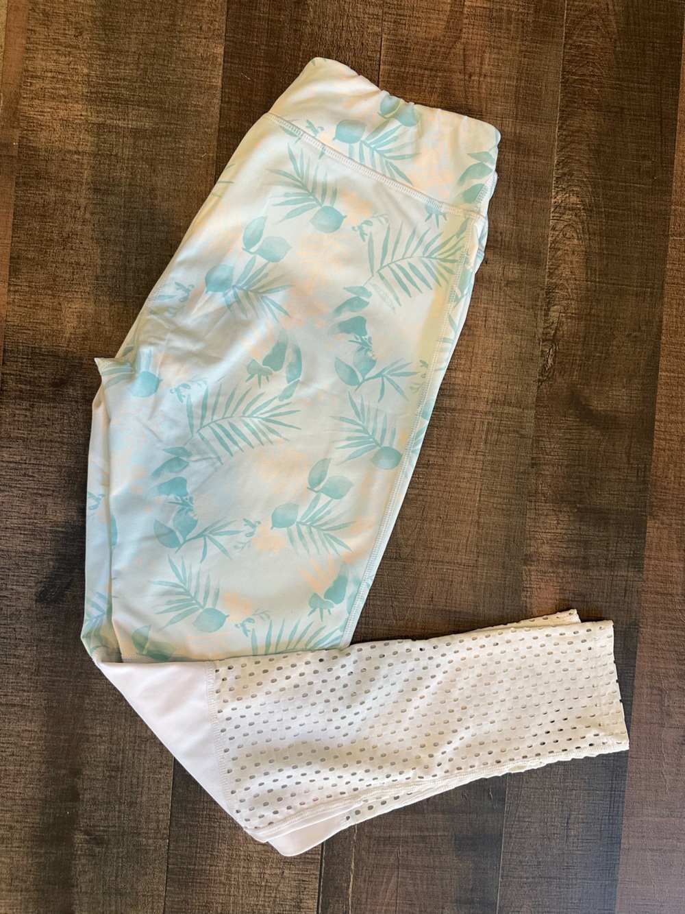 Women’s Light Aqua Print Leggings with Eyelet Detail